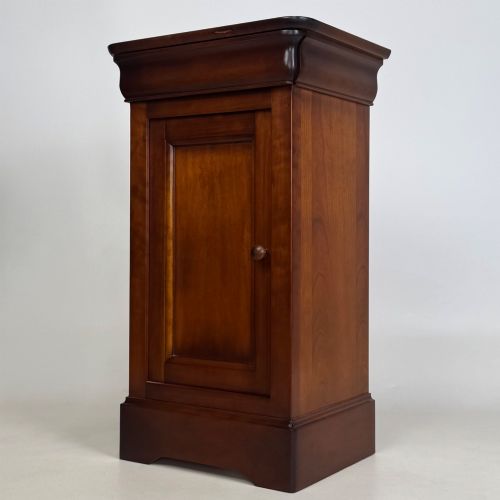 fig 3. A matching pair of 20th-century mahogany bedside cabinets featuring single panelled doors, turned wooden handles, moulded cornices, and solid plinth bases.