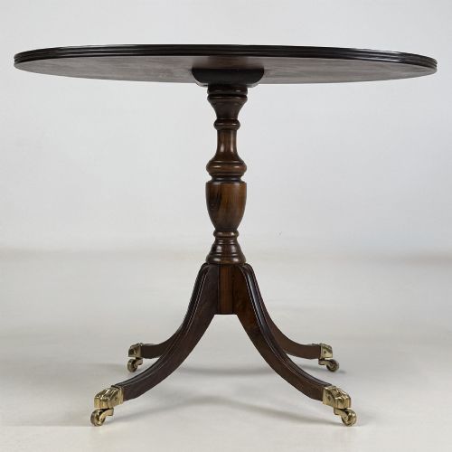 Antique 20th Century Small Oval Side Table in Burr Oak