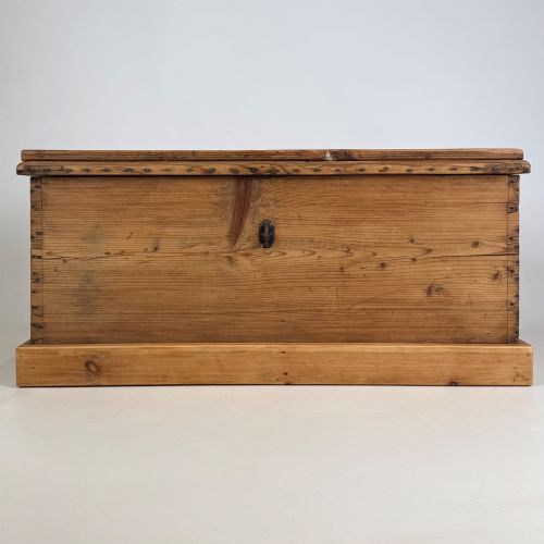 Antique 19th Century Victorian Blanket Box in Pine