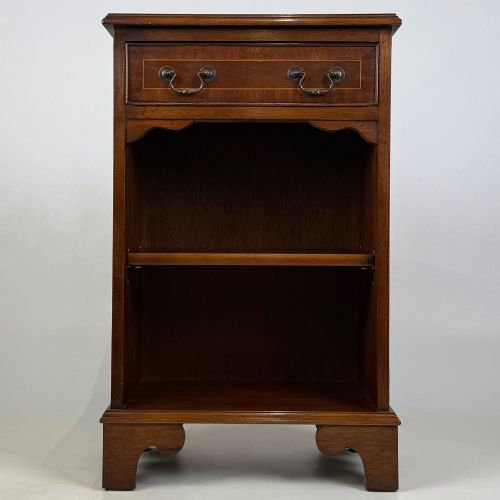 Antique 20th Century Small Bookcase in Mahogany