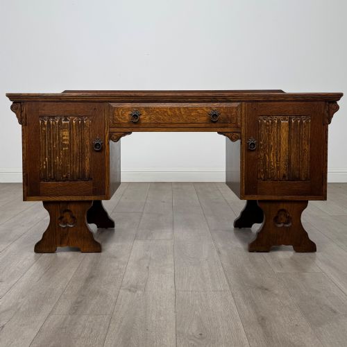 Antique 20th Century Carved Linenfold Desk In Oak