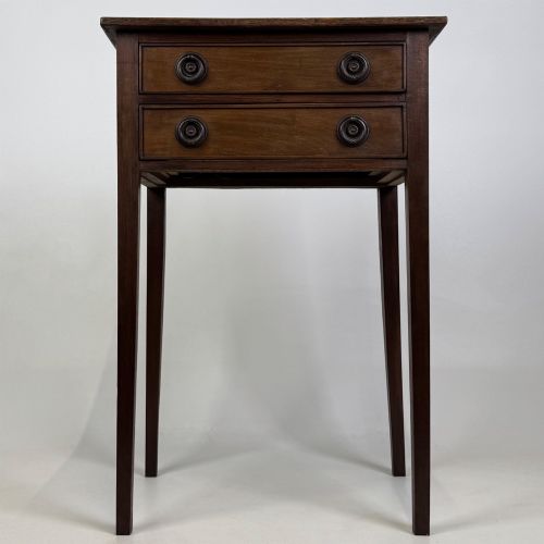 Antique 20th Century Small Side Table in Mahogany