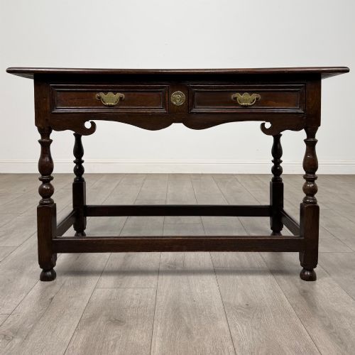 Antique 18th Century Fine Quality Georgian Side Table in Oak