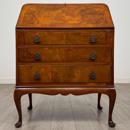 Antique 20th Century Edwardian Bureau in Figured Walnut