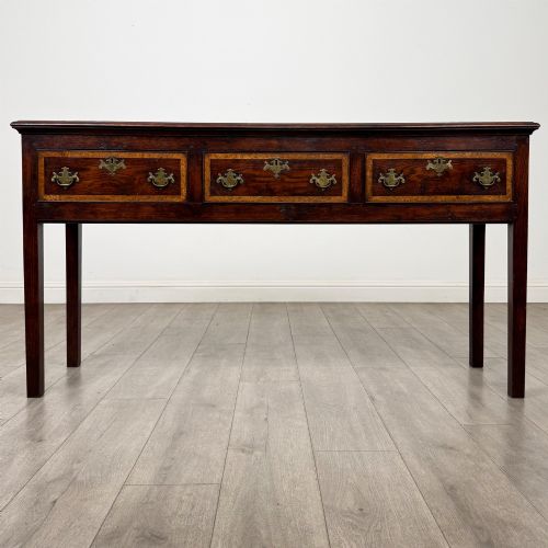 Antique 20th Century Fine Quality Dresser Base in Oak