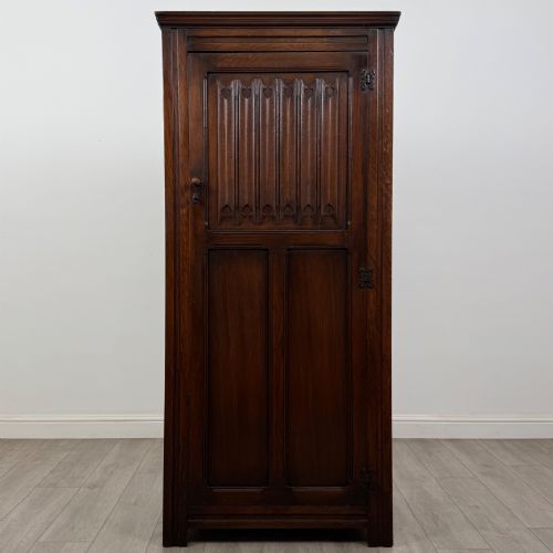 Antique 20th Century Good Quality Edwardian Wardrobe in Oak