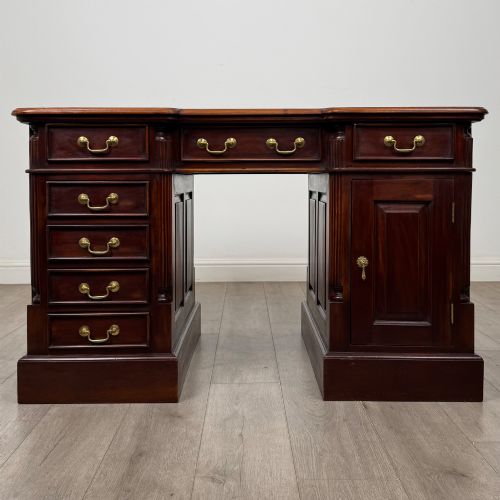 Antique 20th Century Pedestal Desk in Mahogany