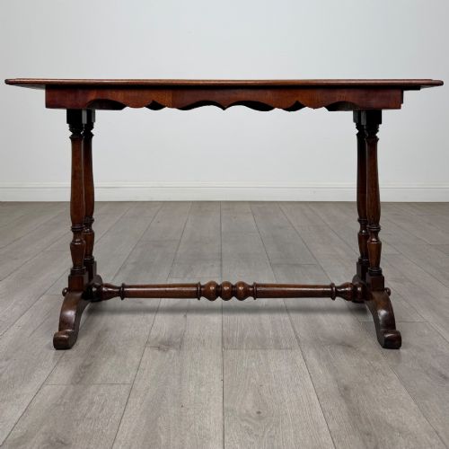 Antique 19th Century Victorian Side Table In Mahogany