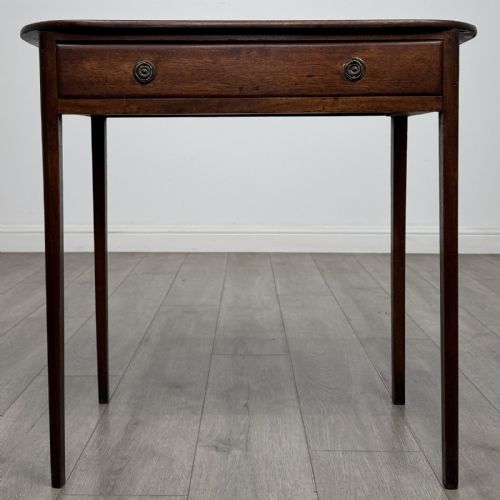 Antique Georgian Style Mahogany Side Table | Single Drawer
