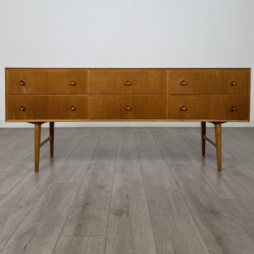 Vintage Oak Sideboard | Six Drawers