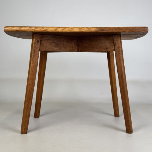 fig 4. Vintage 20th Century Golden Oak Coffee Table | Splayed Legs