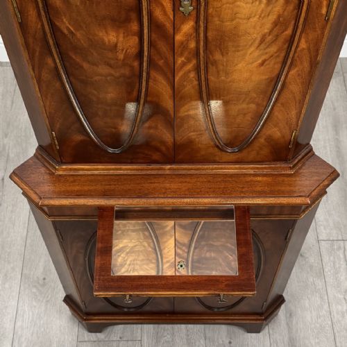 fig 5. Vintage Georgian Style Mahogany Corner Cabinet | Dentil Cornice