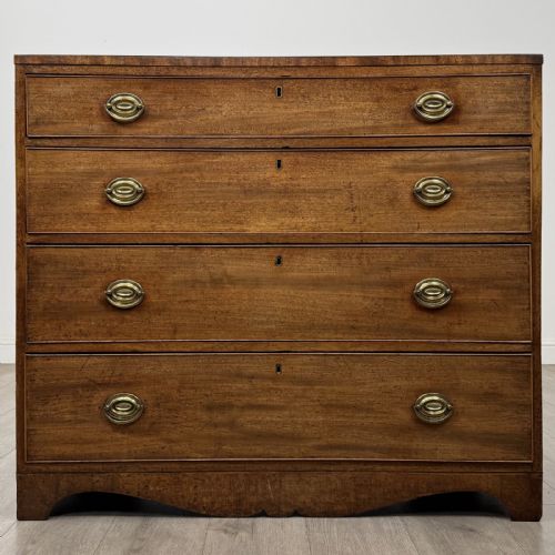 Antique Georgian Mahogany Chest of Drawers | Splayed Bracket Feet
