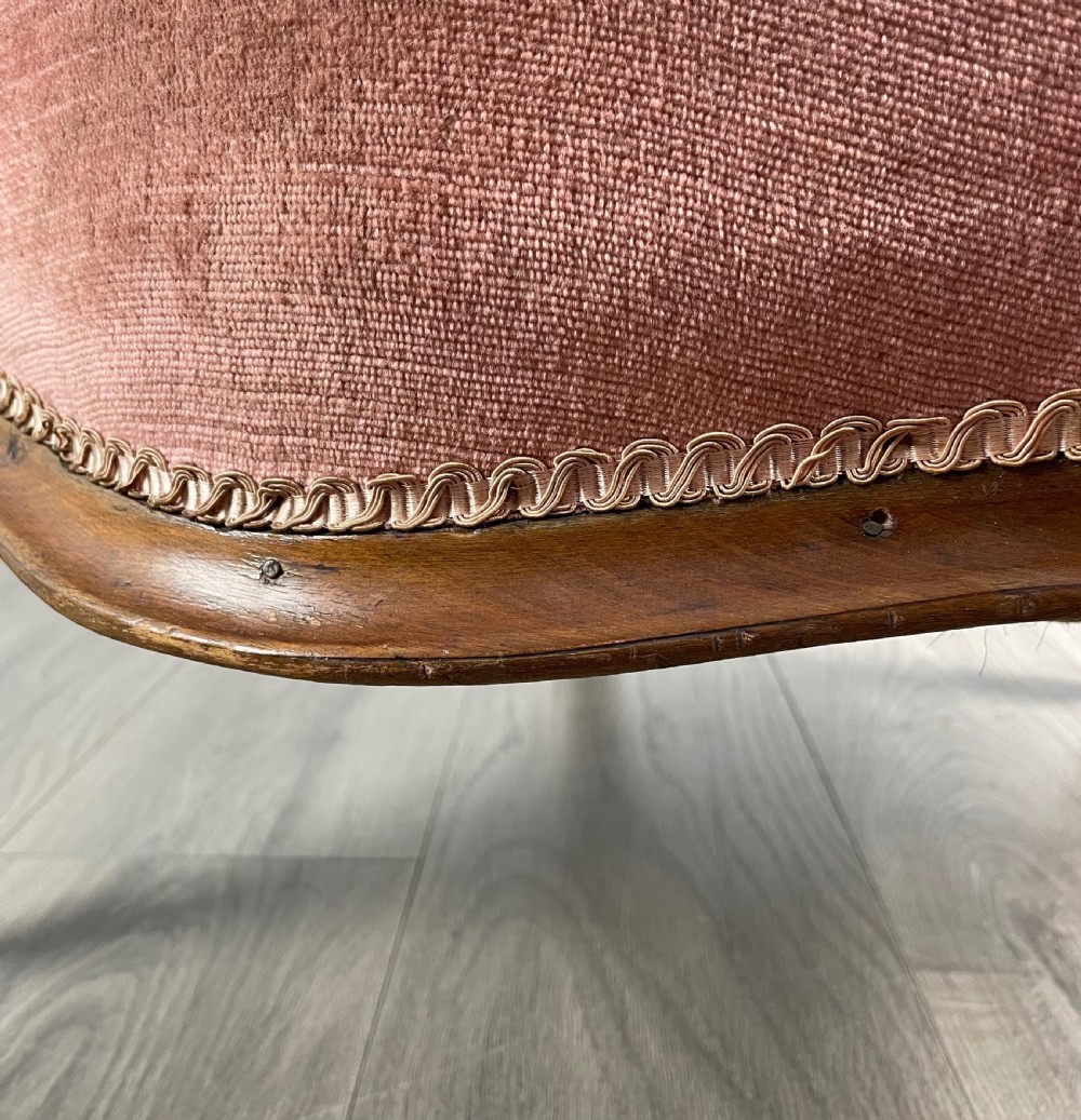 Antique Pair Of Victorian Button Back Armchairs In Mahogany View VII