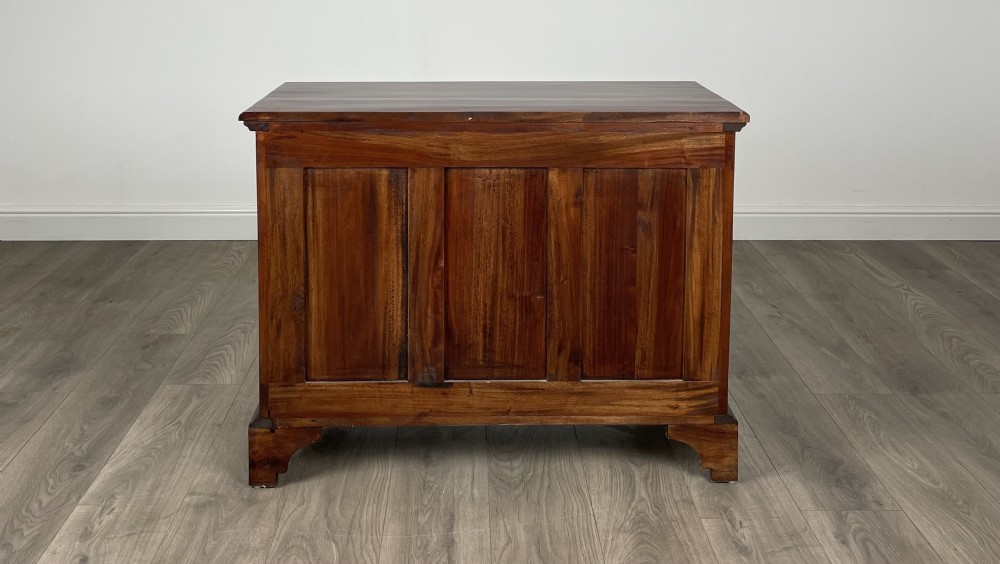 Antique Dwarf Chest Of Drawers In Mahogany View VI