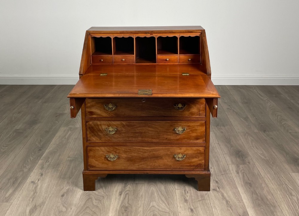 Antique Georgian Style Bureau Of Small Proportion In Walnut View II