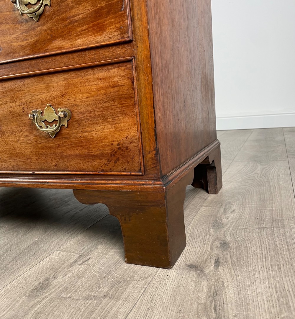 Antique Georgian Style Bureau Of Small Proportion In Walnut View VIII