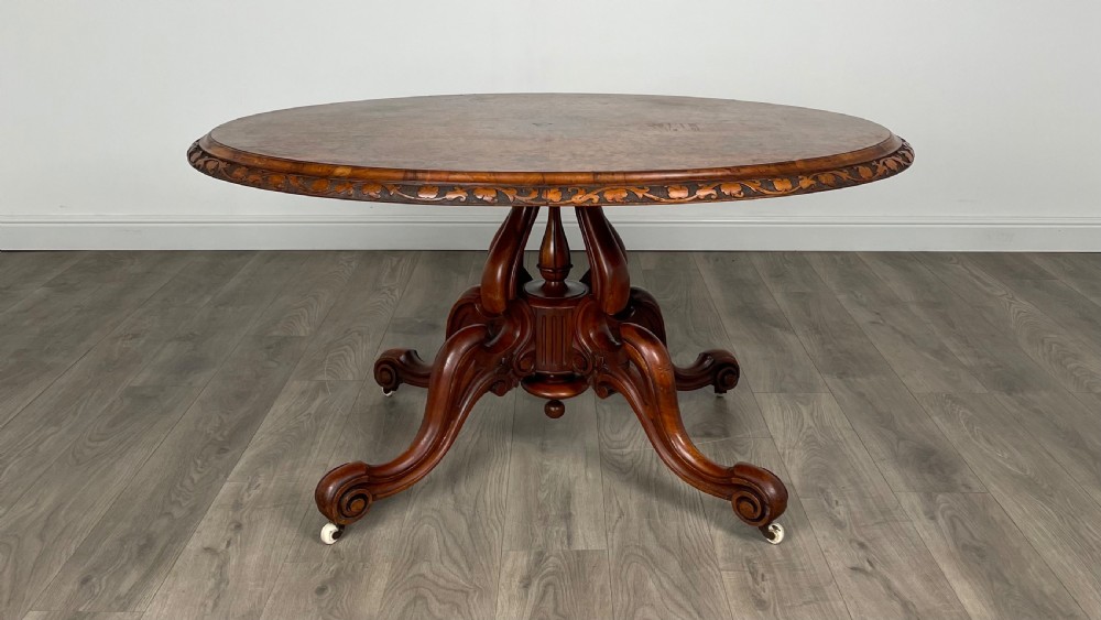Antique 19th Century Centre Table In Burr Walnut
