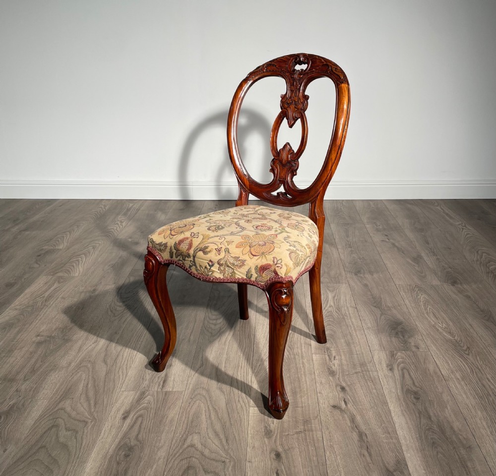 Antique 20th Century Set Of 8 Carved Dining Chairs In Mahogany View III