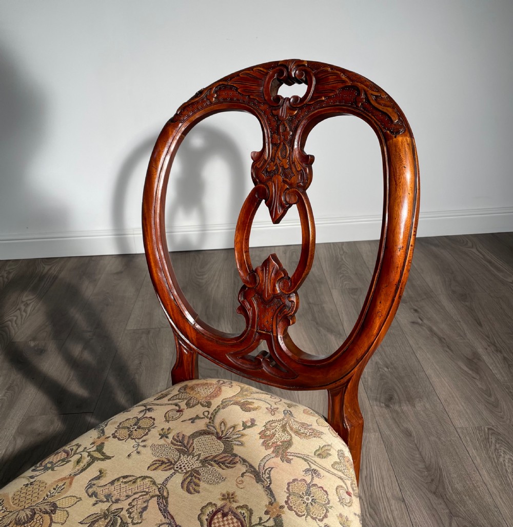 Antique 20th Century Set Of 8 Carved Dining Chairs In Mahogany View IV