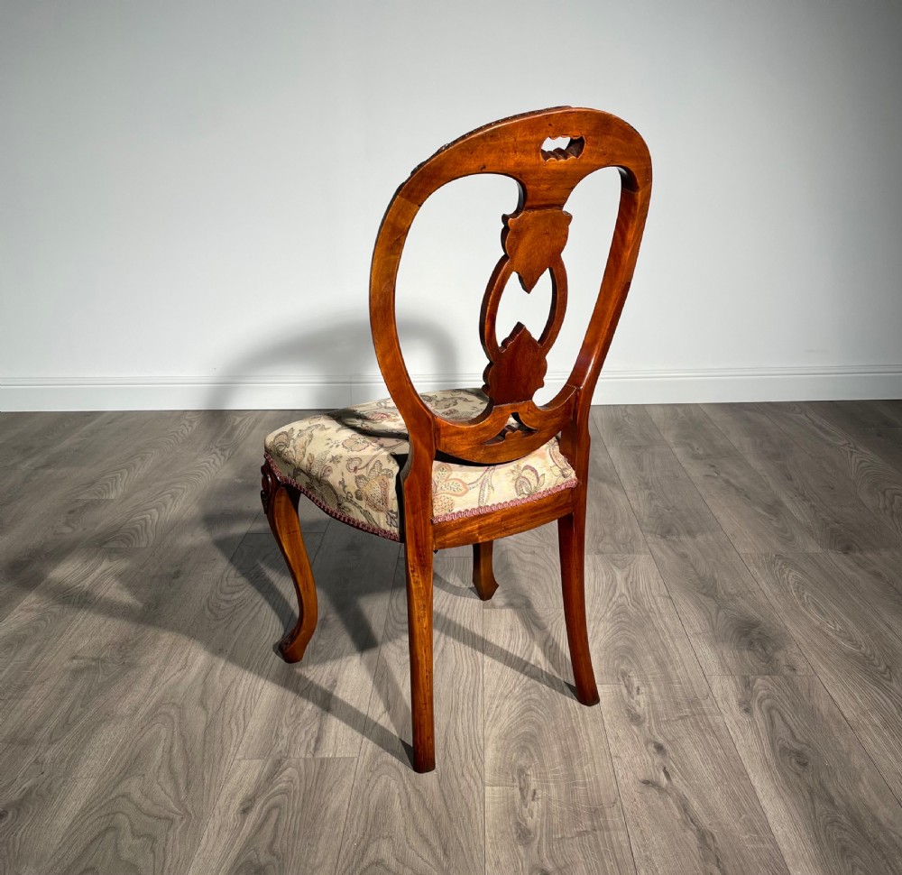 Antique 20th Century Set Of 8 Carved Dining Chairs In Mahogany View VIII