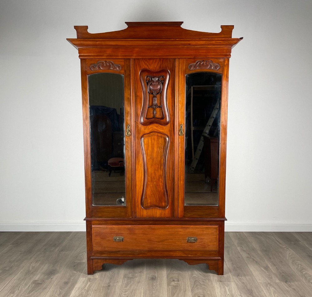 Antique 20th Century Wardrobe In Walnut