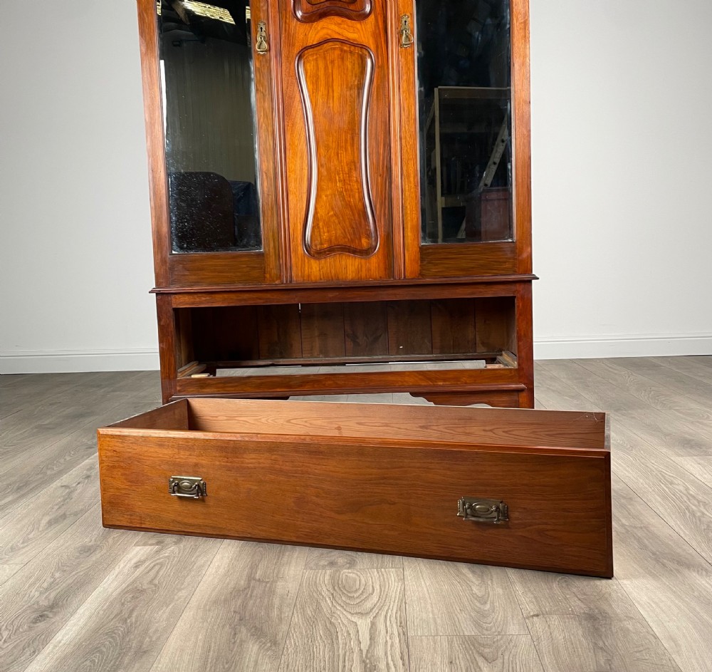 Antique 20th Century Wardrobe In Walnut View III