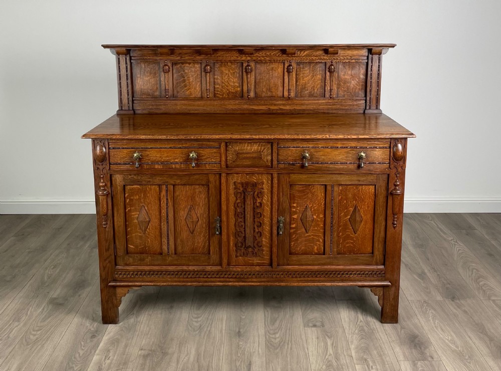 Antique 20th Century Sideboard In Oak