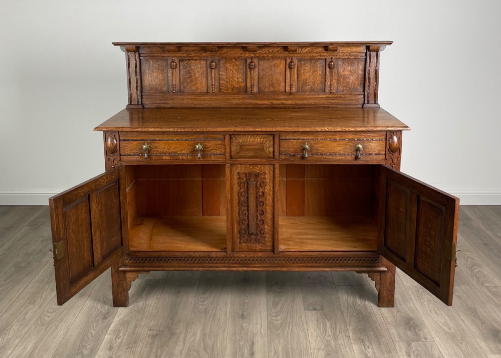 Antique 20th Century Sideboard In Oak View VIII