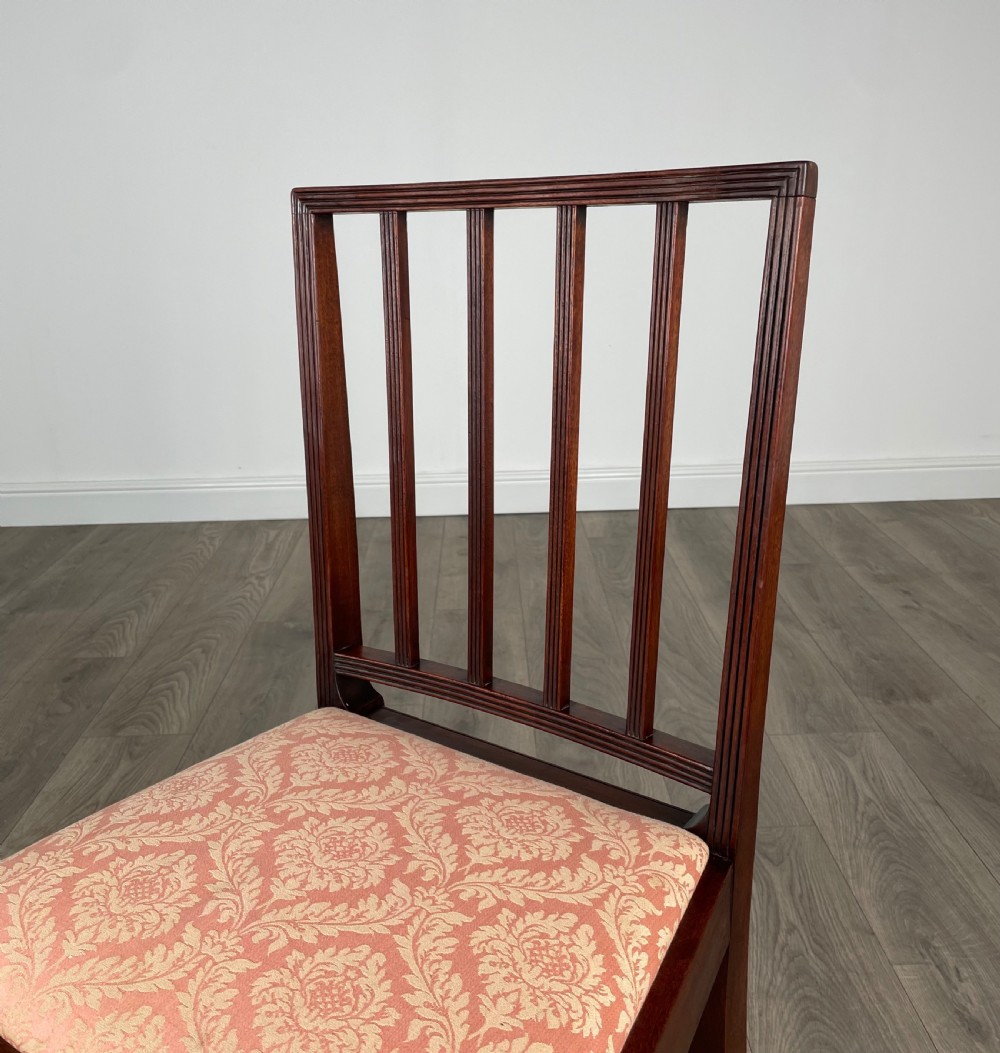 Antique 18th Century Set Of 8 Dining Chairs In Mahogany View IV