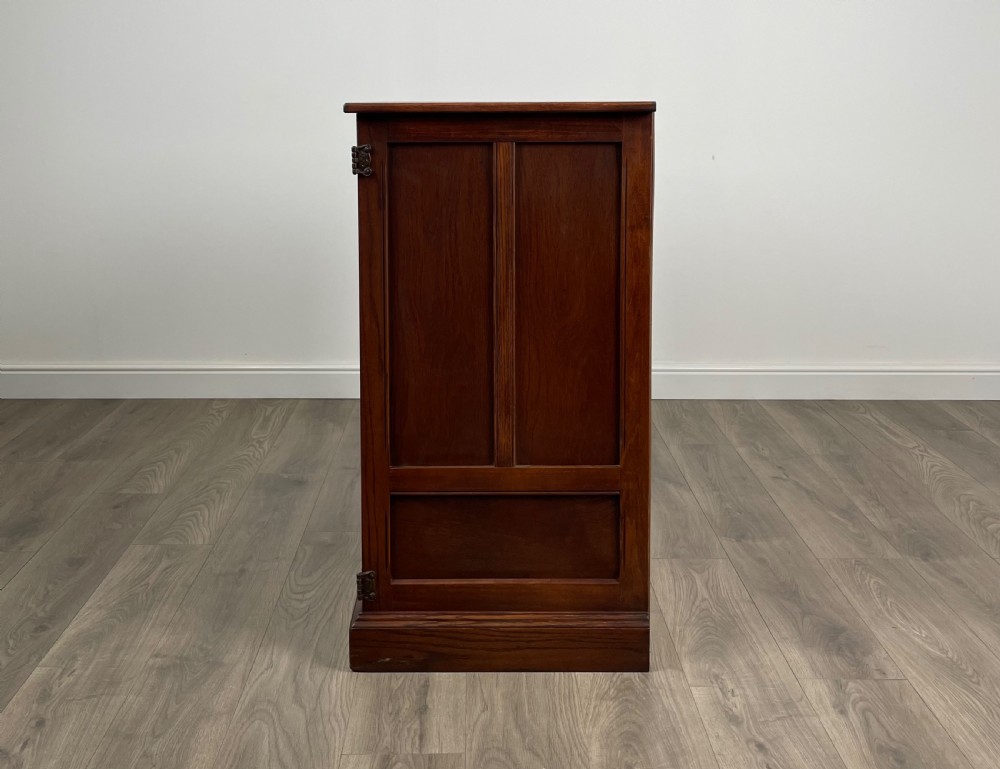 Antique 20th Century Old Charm Cupboard In Oak View IV