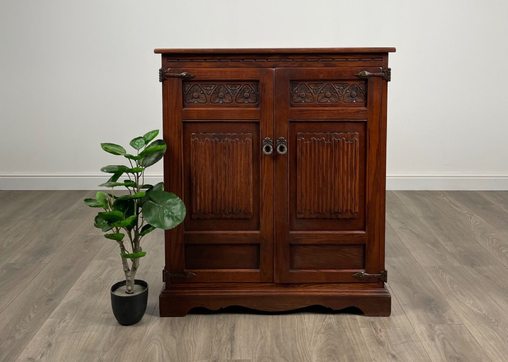 Antique 20th Century Old Charm Cupboard In Oak View XI