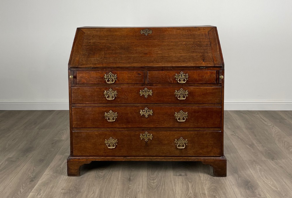 Antique 18th Century Bureau In Oak