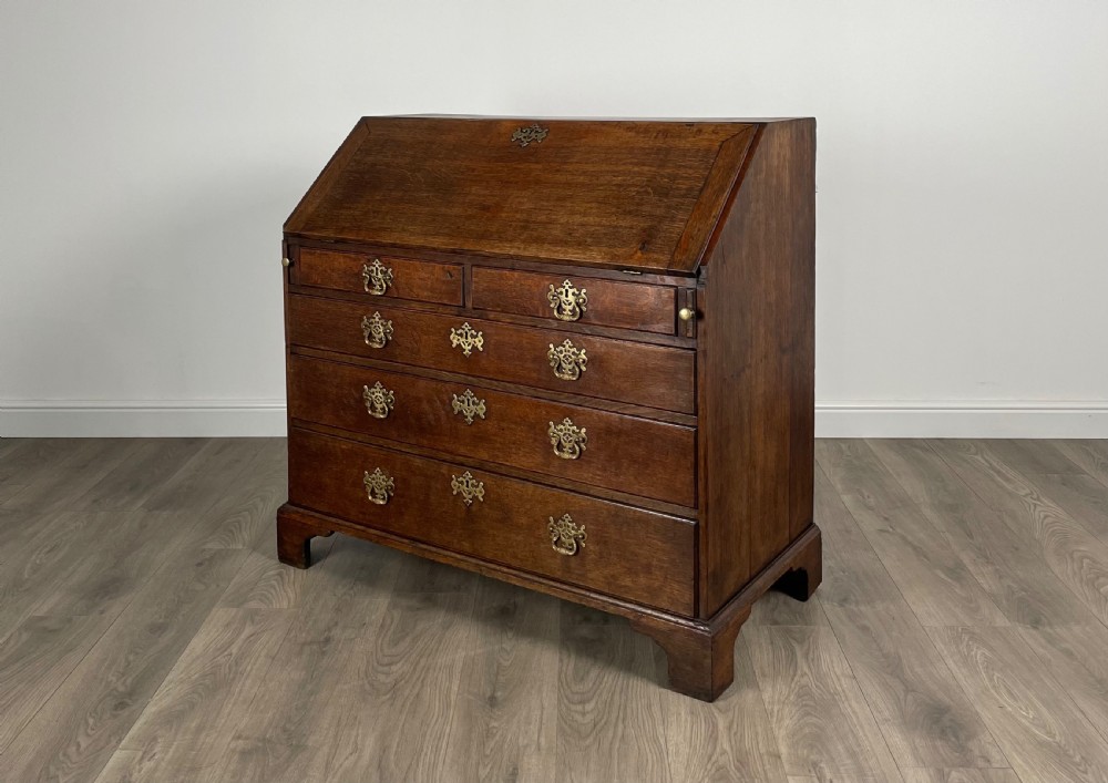 Antique 18th Century Bureau In Oak View V