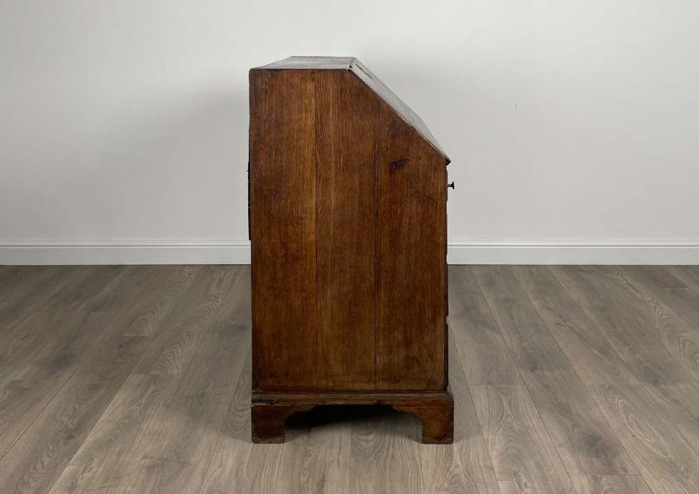 Antique 18th Century Bureau In Oak View X