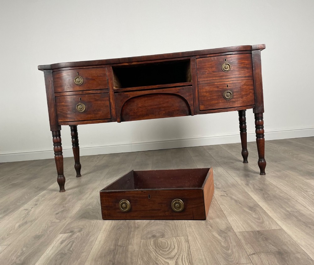 Antique 18th Century Sideboard In Mahogany View III