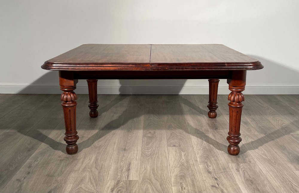 Antique 19th Century Dining Table In Mahogany View II