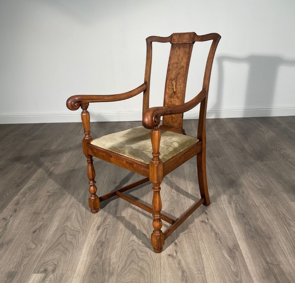 Antique 19th Century Set Of 6 Dining Chairs In Walnut View II
