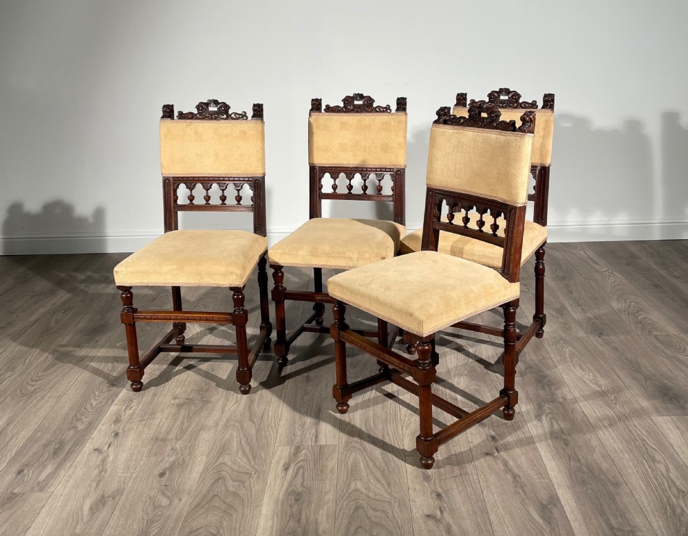 Antique Set Of 4 Carved Victorian Dining Chairs In Walnut