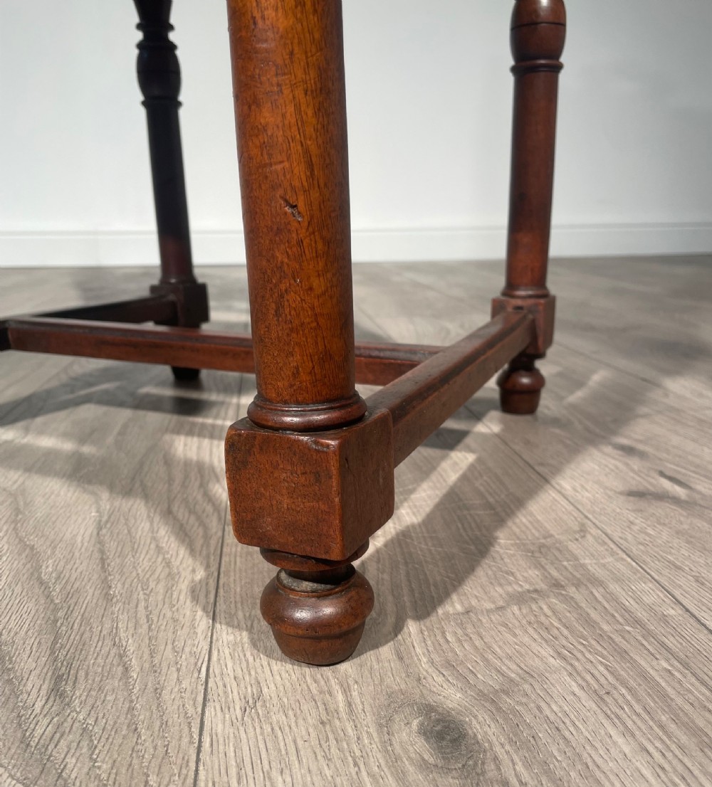 Antique Set Of 4 Carved Victorian Dining Chairs In Walnut View IX