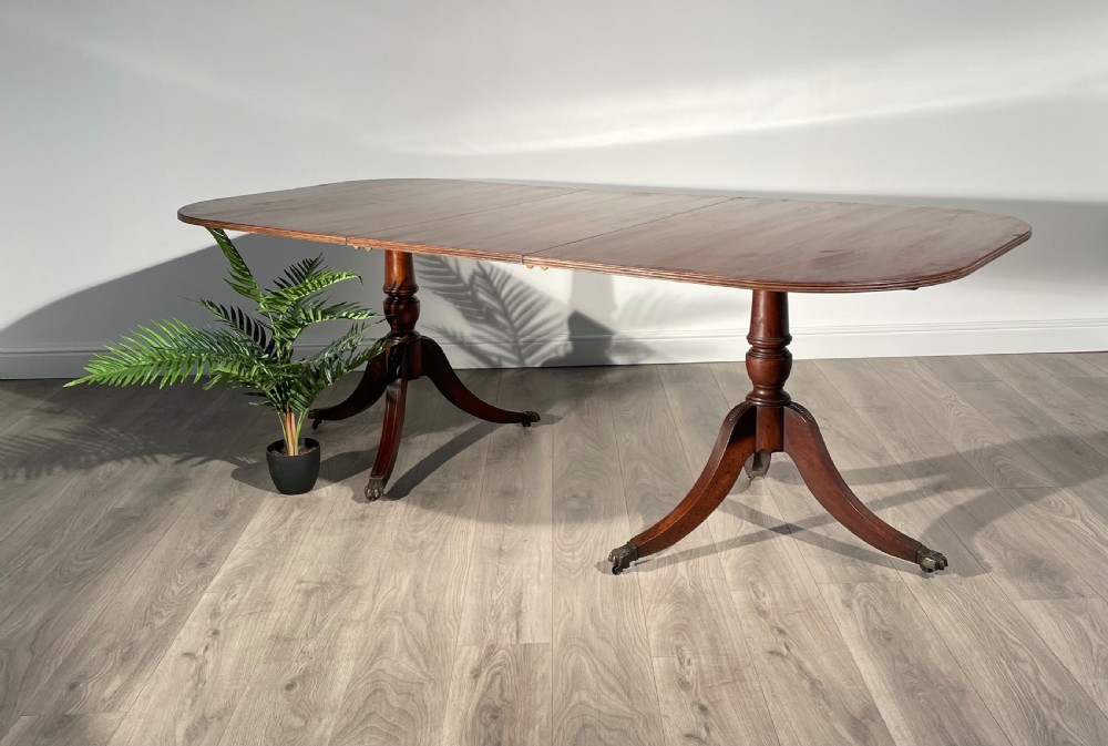 20th Century Brass Inlaid Dining Table In Mahogany