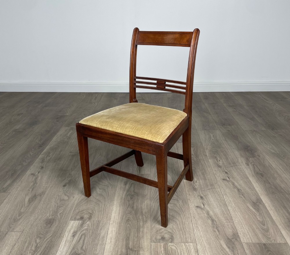 Antique 18th Century Set Of 6 Dining Chairs In Mahogany View II