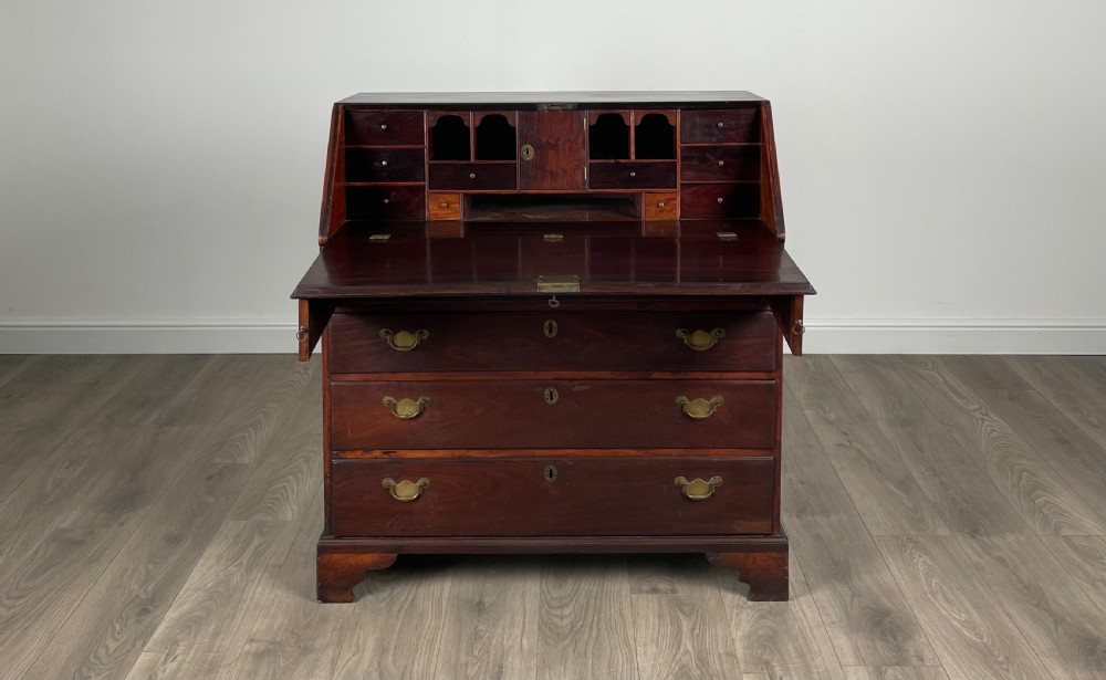 Antique 18th Century Bureau In Rosewood View II