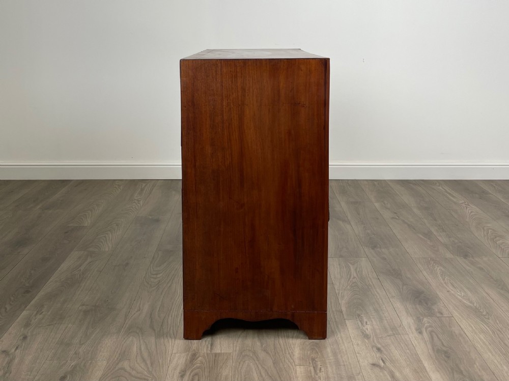 Antique 18th Century Inlaid Chest Of Drawers In Mahogany View VII