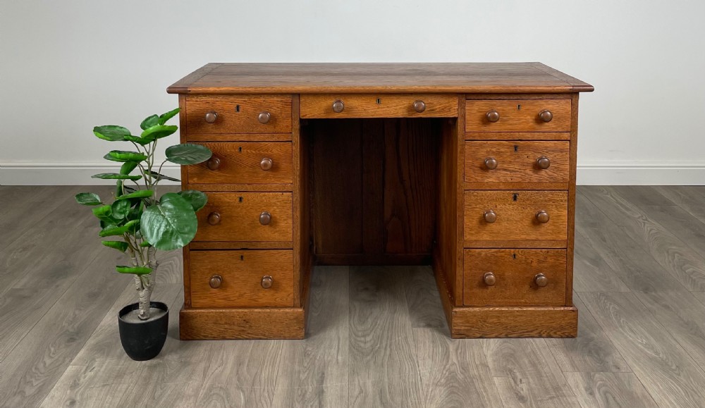 Antique 19th Century Pedestal Desk In Oak View X