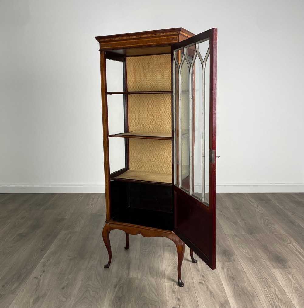 Antique 19th Century Display Cabinet In Mahogany View II