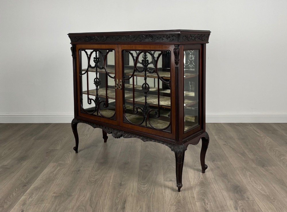 Antique 19th Century Display Cabinet In Mahogany View II