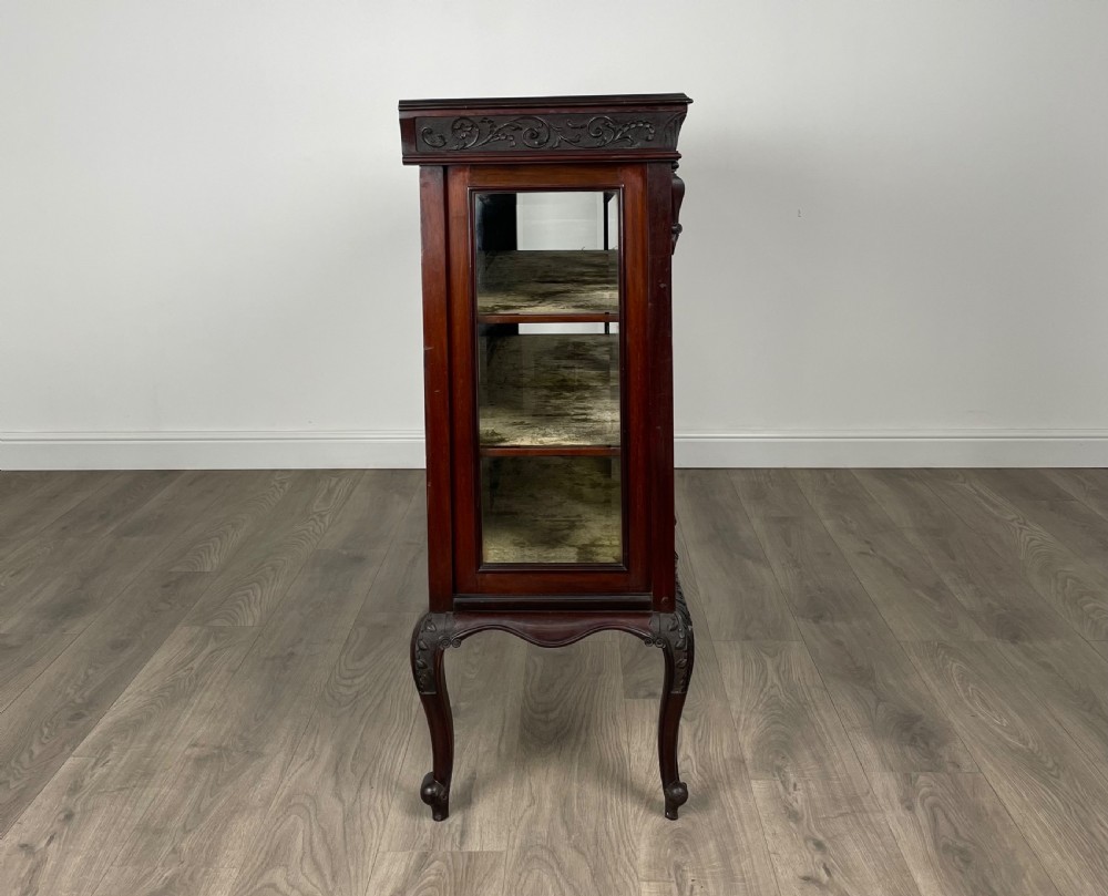 Antique 19th Century Display Cabinet In Mahogany View VII