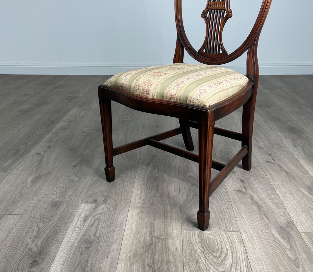 Antique Set Of 6 Edwardian Shield Back Dining Chairs In Mahogany View IV