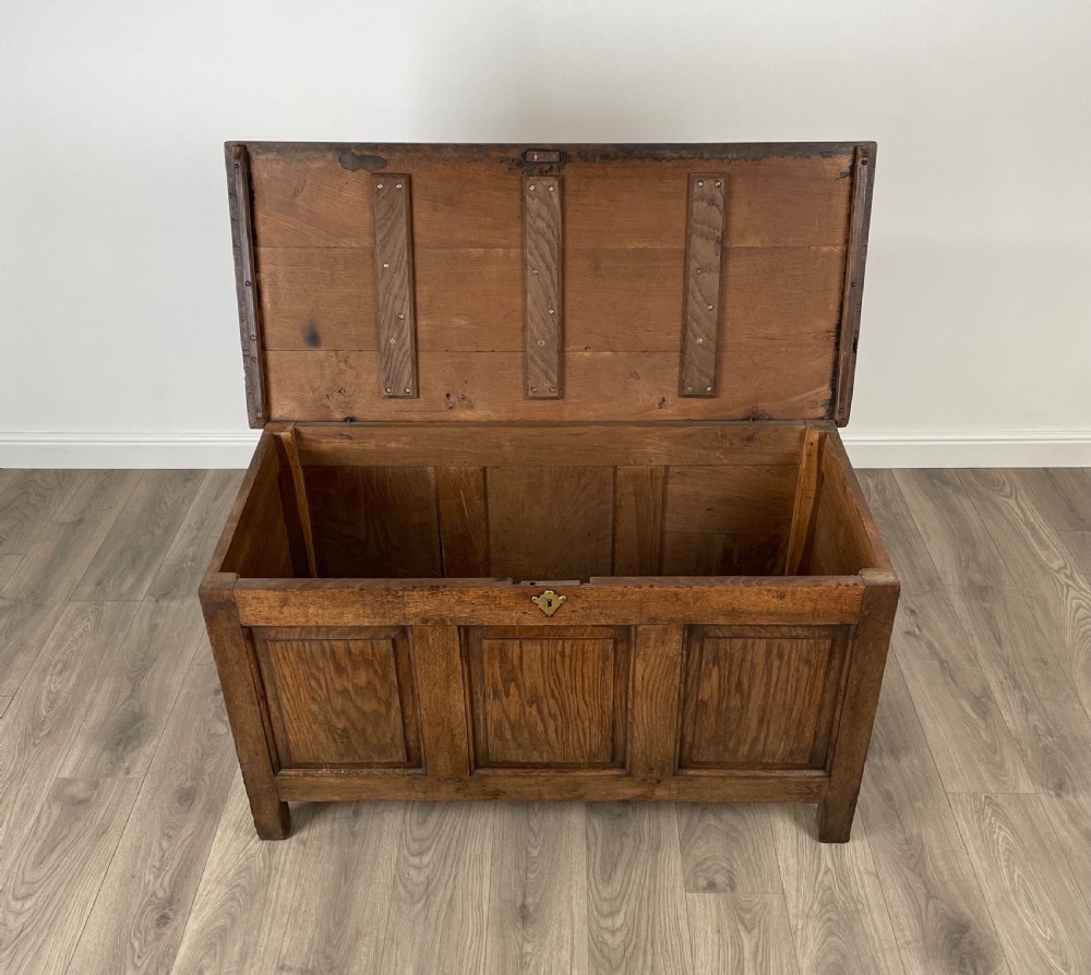 Antique 18th Century Blanket Box / Coffer In Oak View II